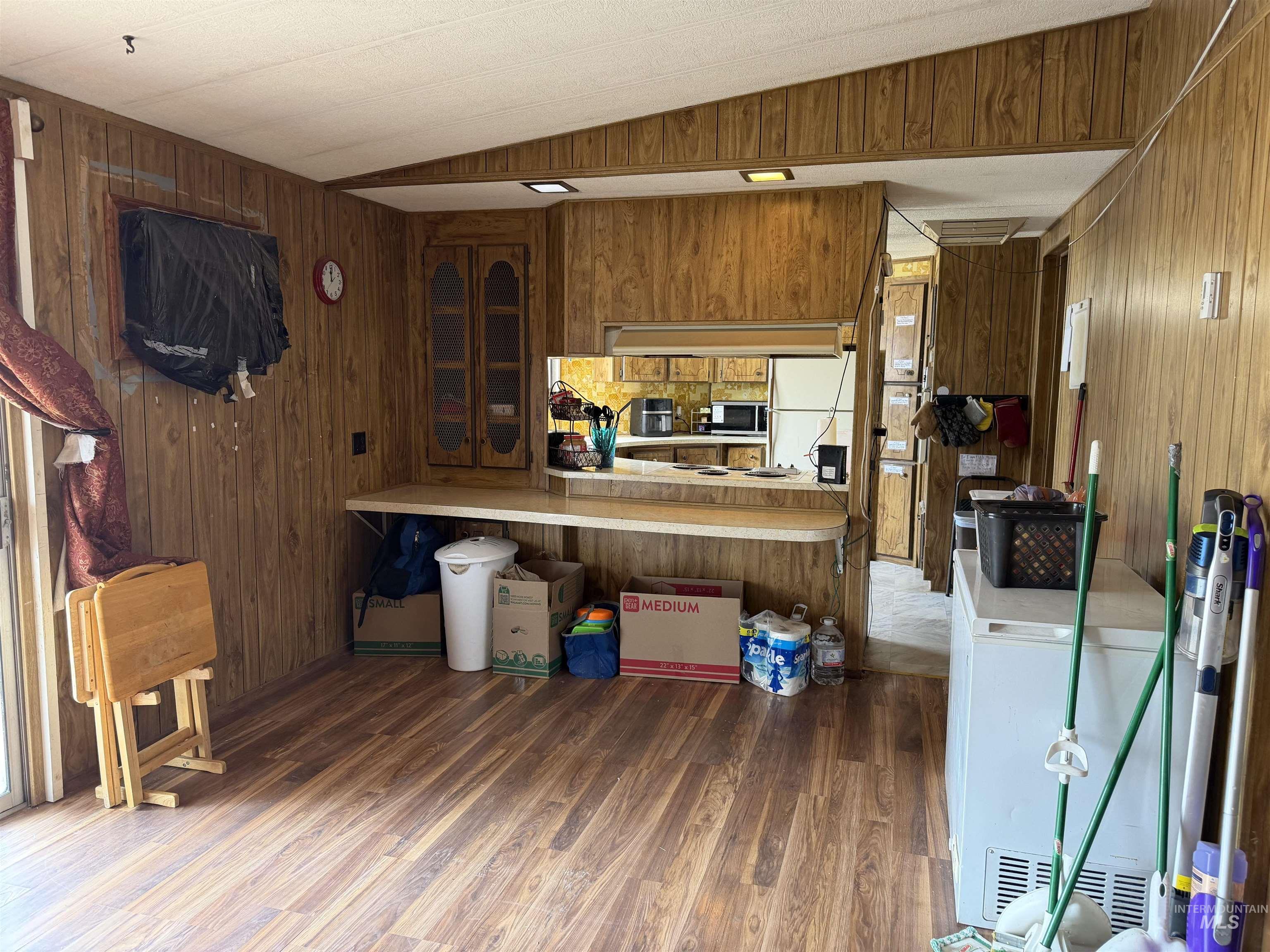 265 E 10th N, Mountain Home, Idaho 83647, 3 Bedrooms, 2 Bathrooms, Residential For Sale, Price $55,000, 98997037