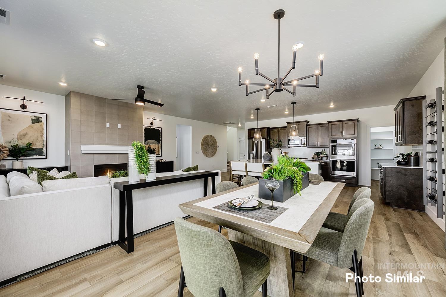 7071 N N Waverly Lavon Way, Meridian, Idaho 83646, 4 Bedrooms, 3 Bathrooms, Residential For Sale, Price $559,900, 98997038