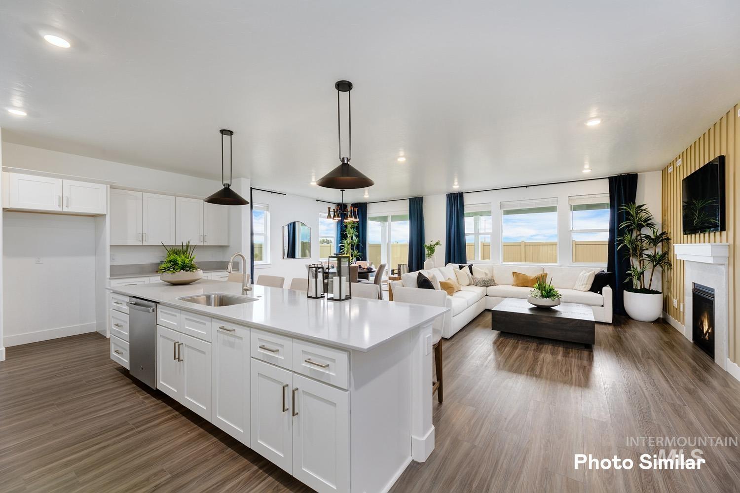 7090 N Daisy Teal Ave, Meridian, Idaho 83646, 5 Bedrooms, 4.5 Bathrooms, Residential For Sale, Price $756,000, 98997042
