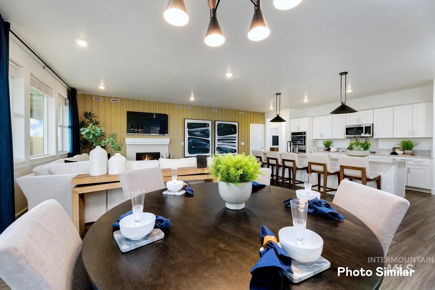 7090 N Daisy Teal Ave, Meridian, Idaho 83646, 5 Bedrooms, 4.5 Bathrooms, Residential For Sale, Price $756,000, 98997042