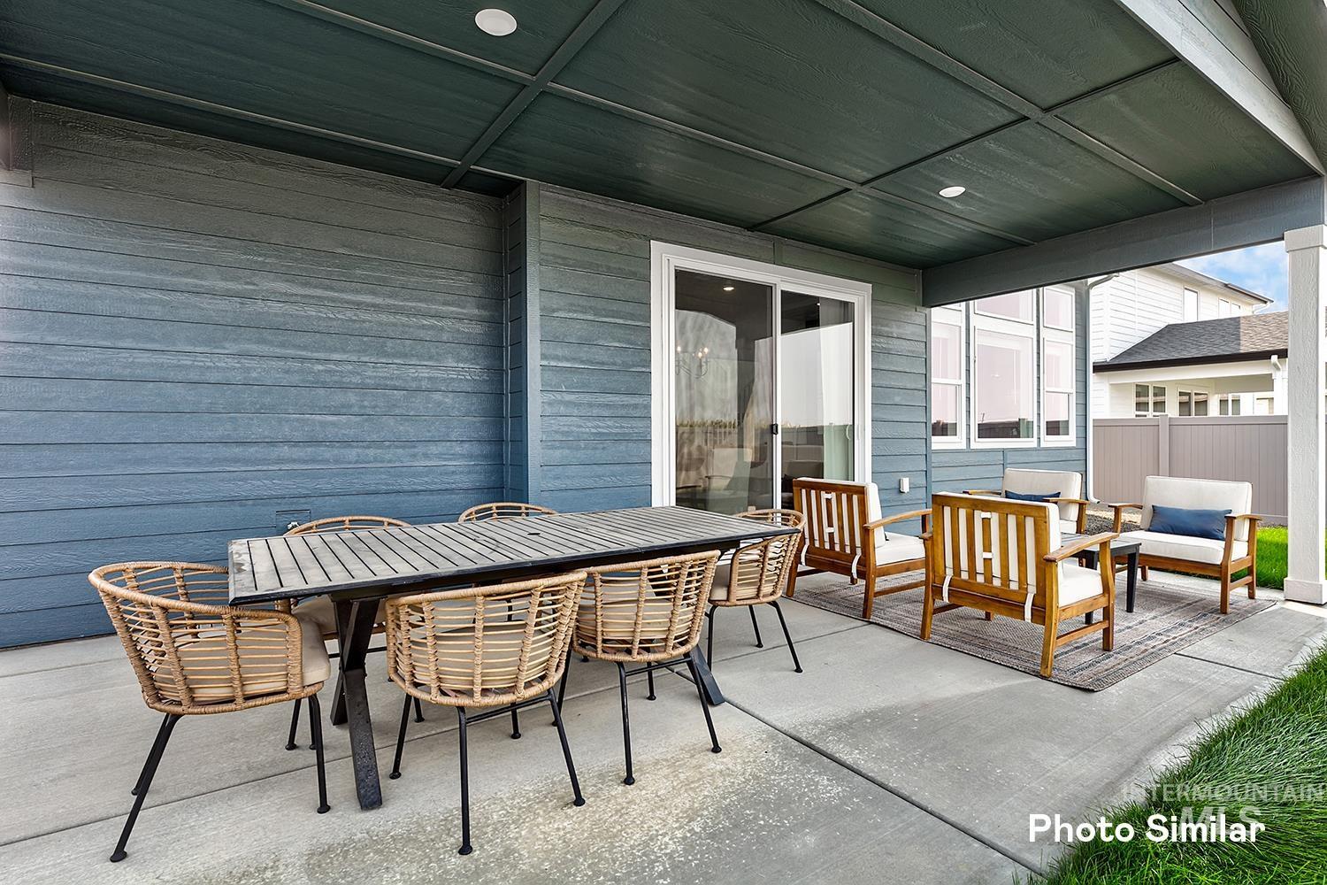 7048 N Brea Lynn Ave, Meridian, Idaho 83646, 5 Bedrooms, 3 Bathrooms, Residential For Sale, Price $599,900,MLS 98997043