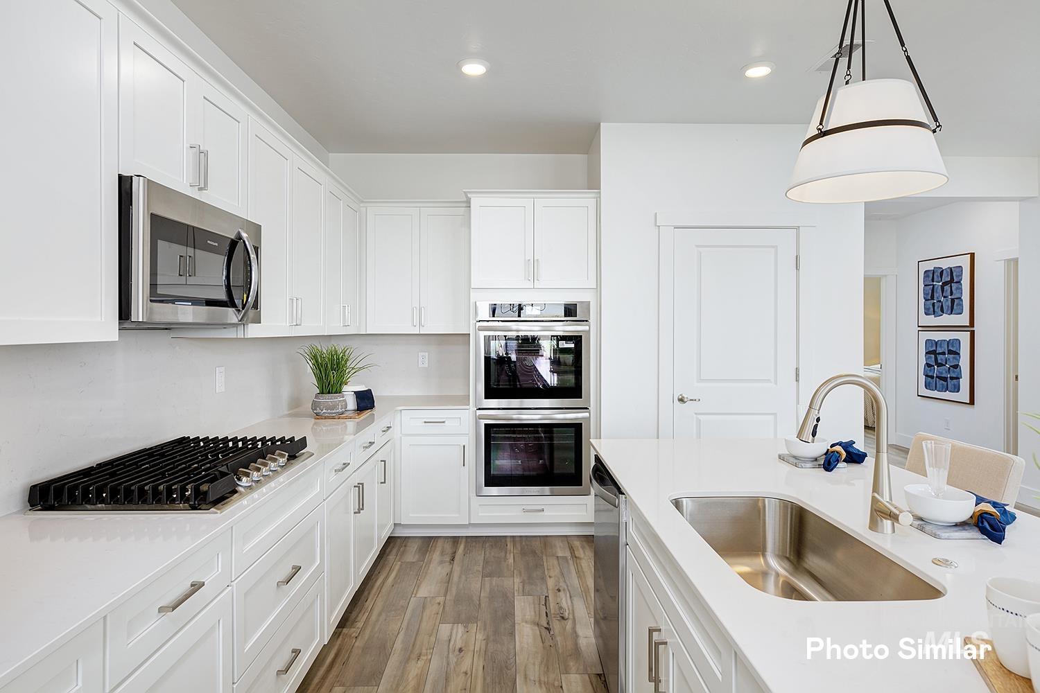 7048 N Brea Lynn Ave, Meridian, Idaho 83646, 5 Bedrooms, 3 Bathrooms, Residential For Sale, Price $599,900,MLS 98997043
