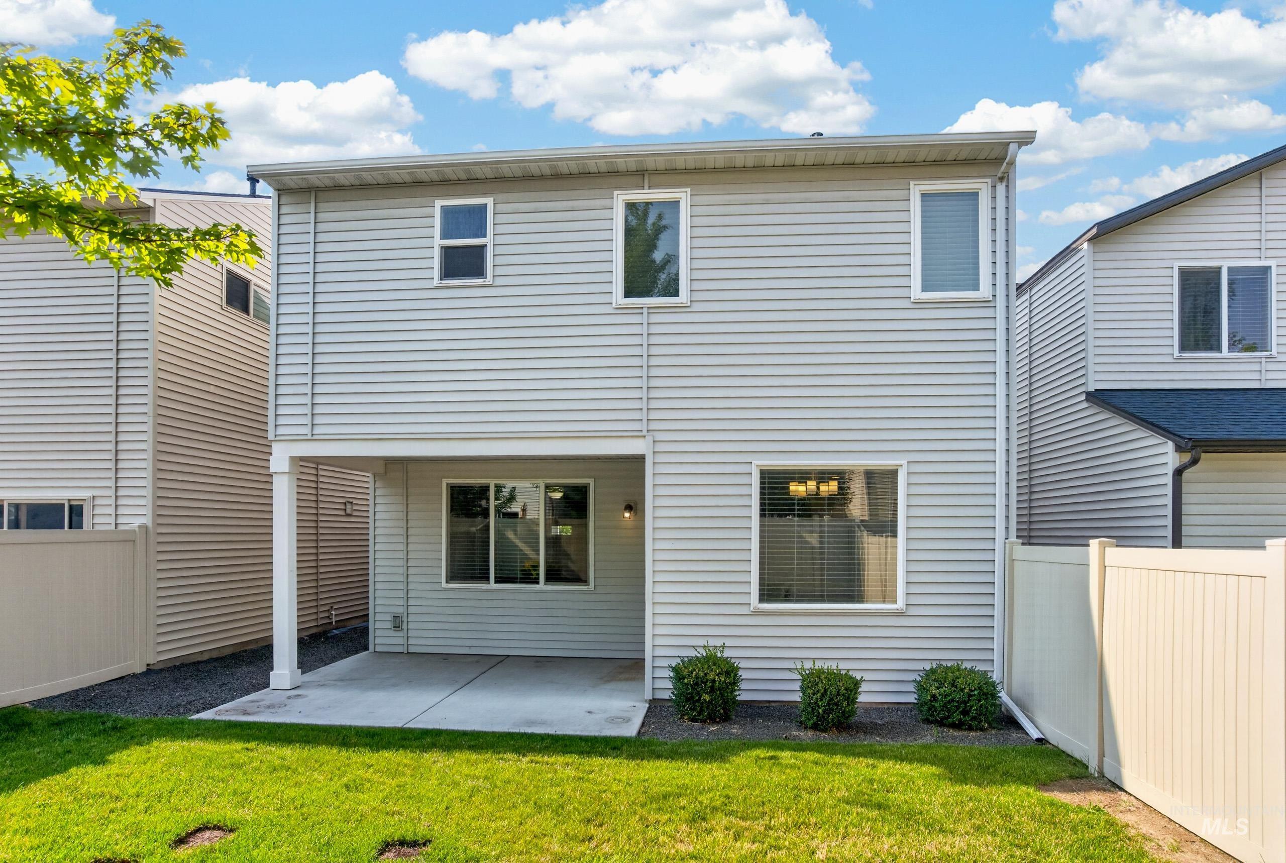 2126 E Sharptail St, Meridian, Idaho 83646, 4 Bedrooms, 2.5 Bathrooms, Residential For Sale, Price $450,000,MLS 98997044