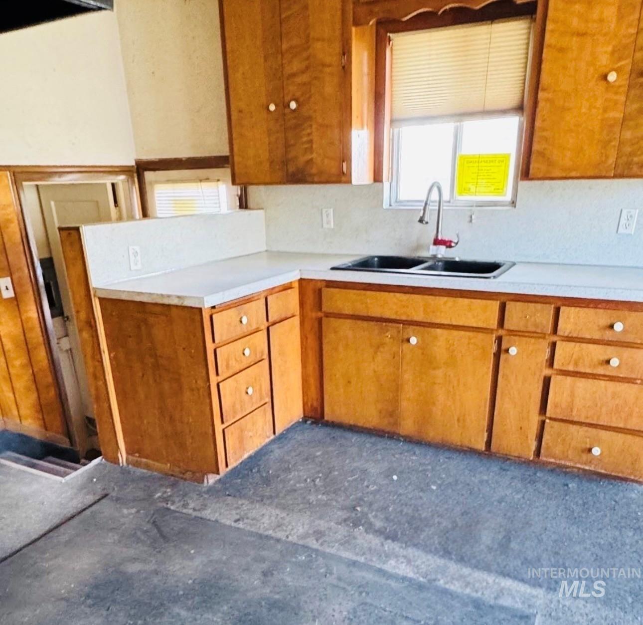1102 E Denver St, Caldwell, Idaho 83605, 2 Bedrooms, 1 Bathroom, Residential For Sale, Price $174,900,MLS 98997051