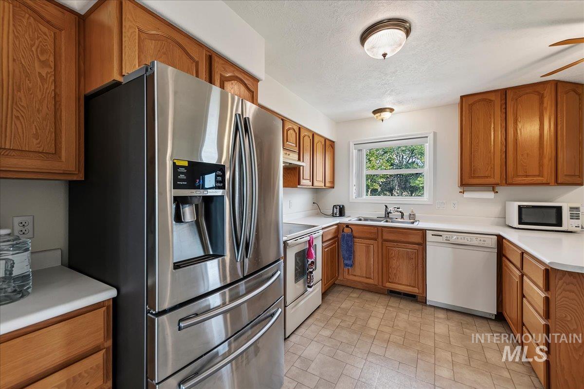 20133 Market Road, Caldwell, Idaho 83607, 3 Bedrooms, 2 Bathrooms, Residential For Sale, Price $949,900,MLS 98997054
