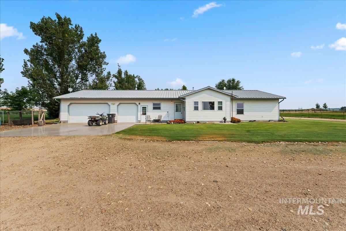 20133 Market Road, Caldwell, Idaho 83607, 3 Bedrooms, 2 Bathrooms, Residential For Sale, Price $949,900,MLS 98997054