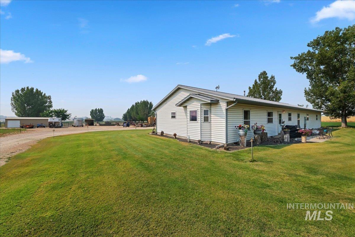 20133 Market Road, Caldwell, Idaho 83607, 3 Bedrooms, 2 Bathrooms, Residential For Sale, Price $949,900,MLS 98997054