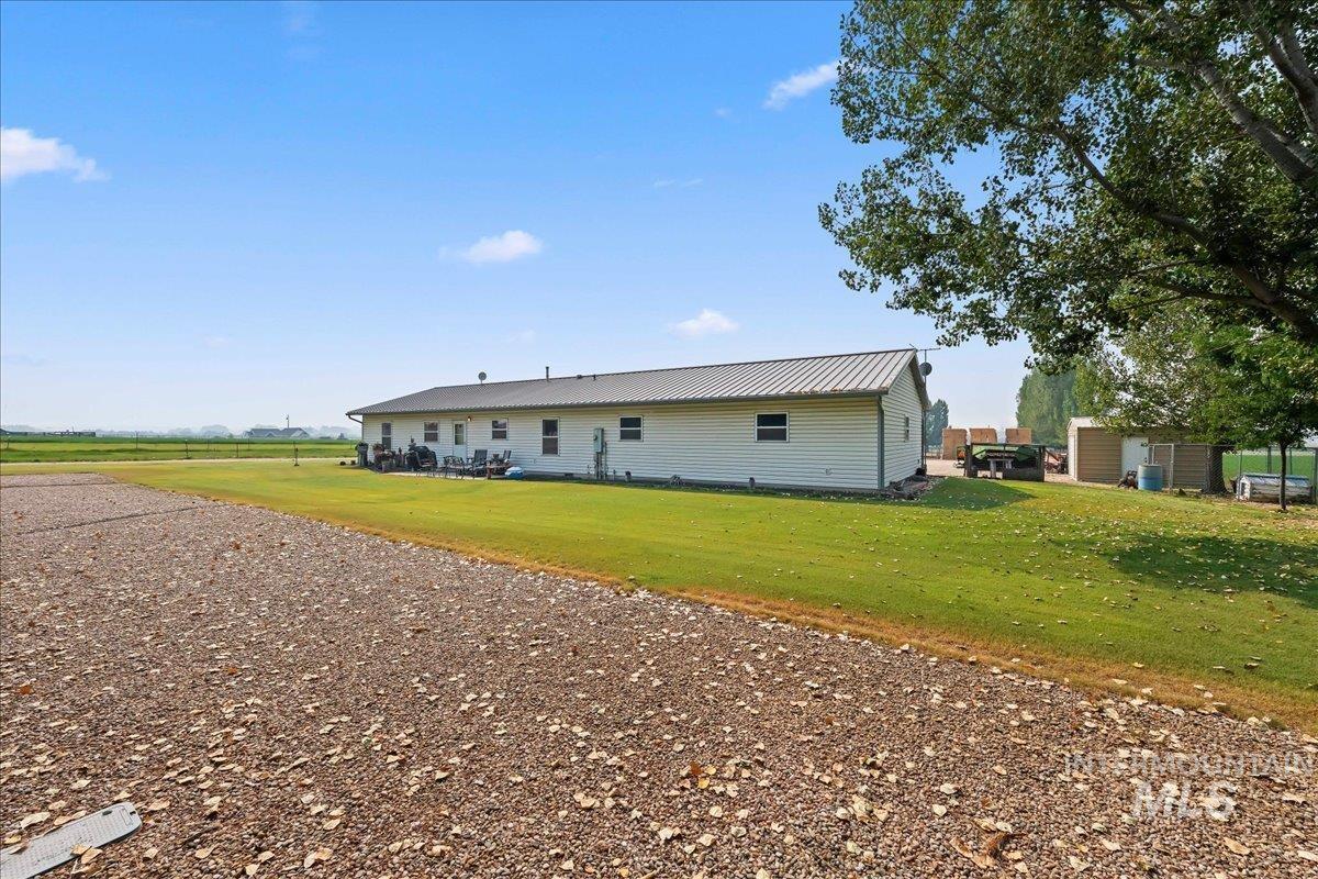 20133 Market Road, Caldwell, Idaho 83607, 3 Bedrooms, 2 Bathrooms, Residential For Sale, Price $949,900,MLS 98997054