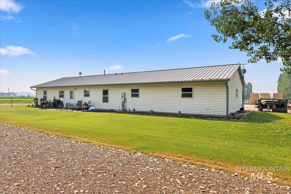 20133 Market Road, Caldwell, Idaho 83607, 3 Bedrooms, 2 Bathrooms, Residential For Sale, Price $949,900,MLS 98997054