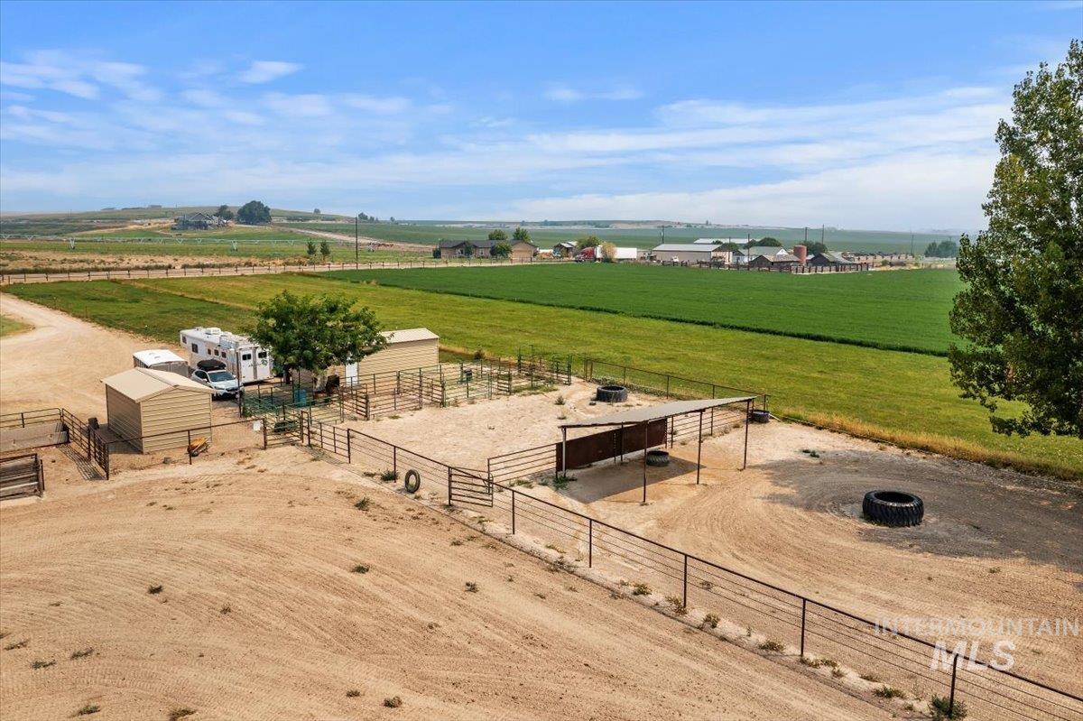 20133 Market Road, Caldwell, Idaho 83607, 3 Bedrooms, 2 Bathrooms, Residential For Sale, Price $949,900,MLS 98997054
