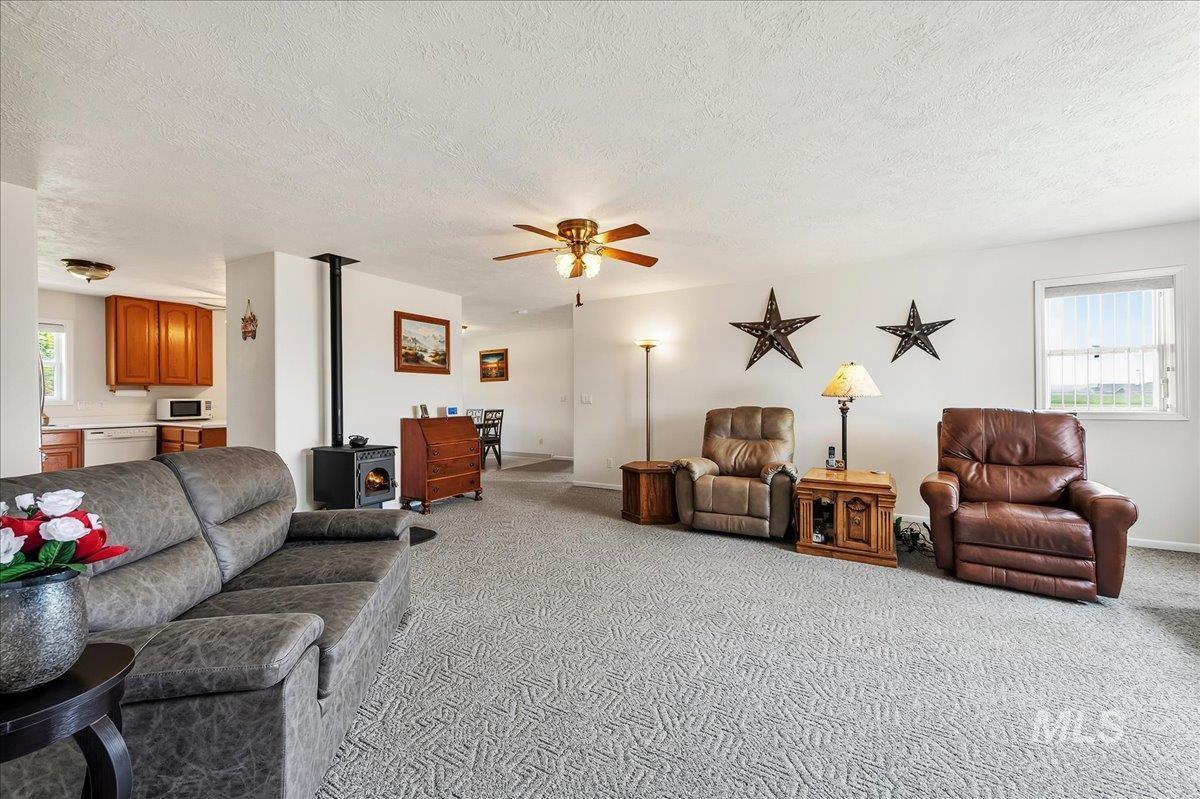 20133 Market Road, Caldwell, Idaho 83607, 3 Bedrooms, 2 Bathrooms, Residential For Sale, Price $949,900,MLS 98997054