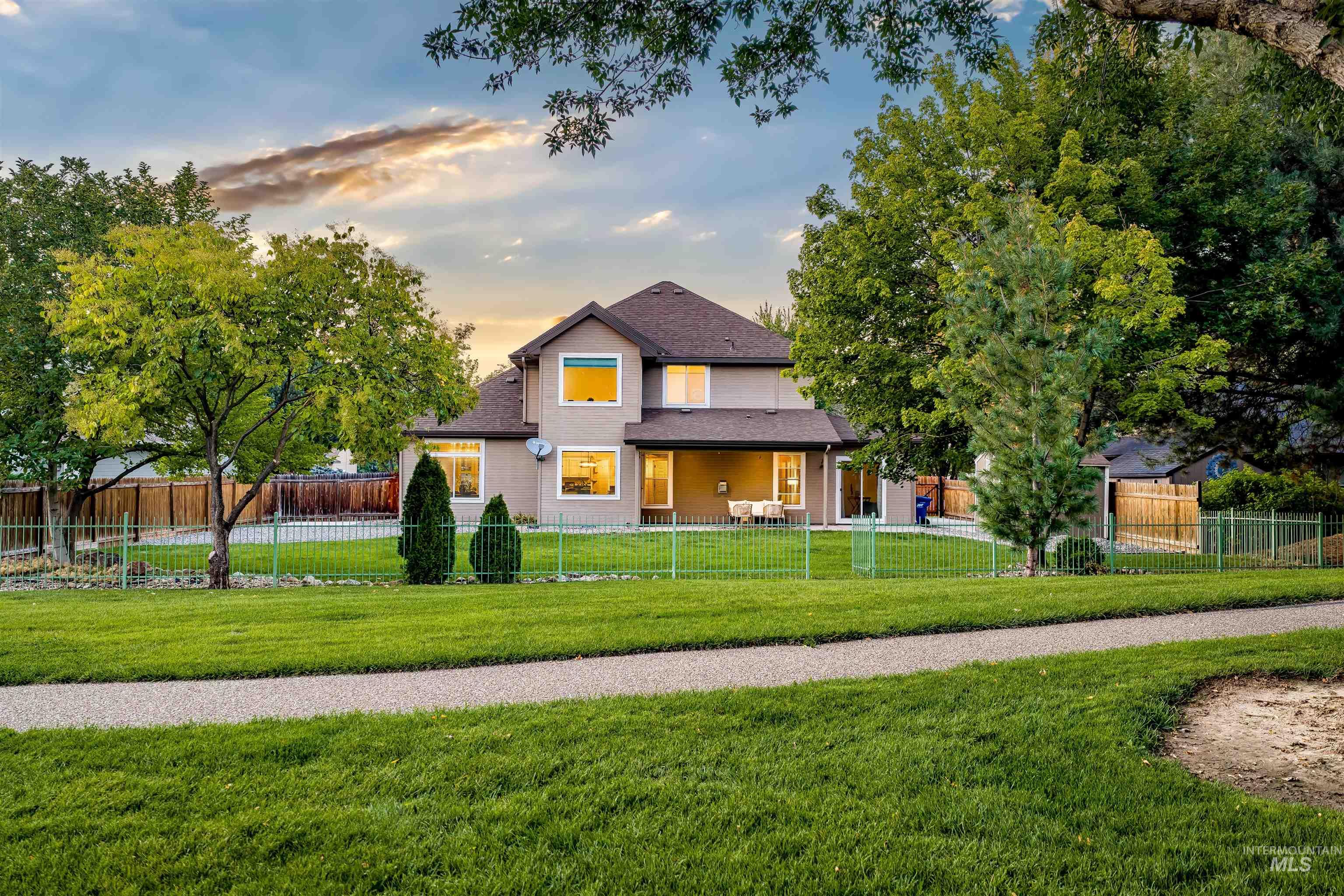 13543 W Engelmann Dr, Boise, Idaho 83713, 5 Bedrooms, 3 Bathrooms, Residential For Sale, Price $775,000,MLS 98997057