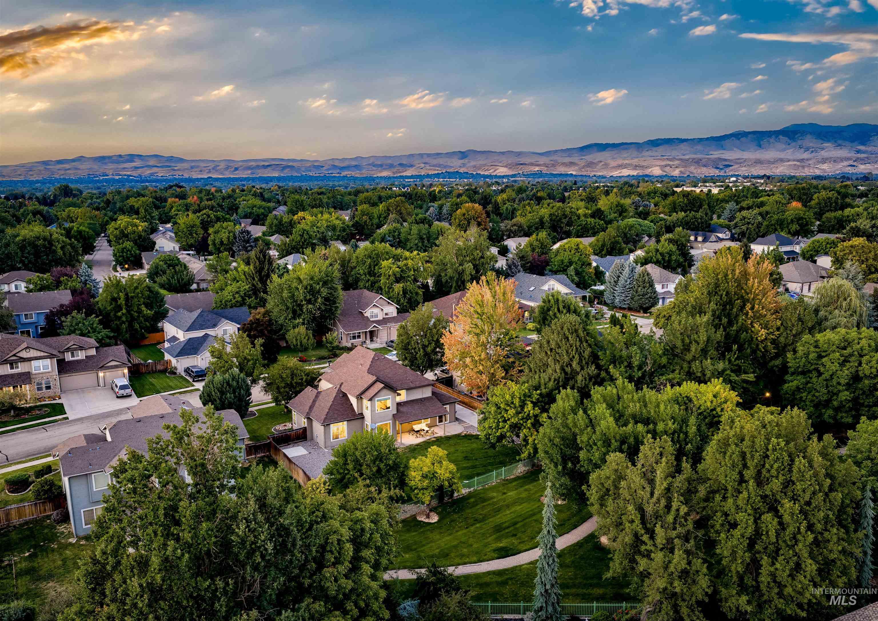13543 W Engelmann Dr, Boise, Idaho 83713, 5 Bedrooms, 3 Bathrooms, Residential For Sale, Price $775,000,MLS 98997057
