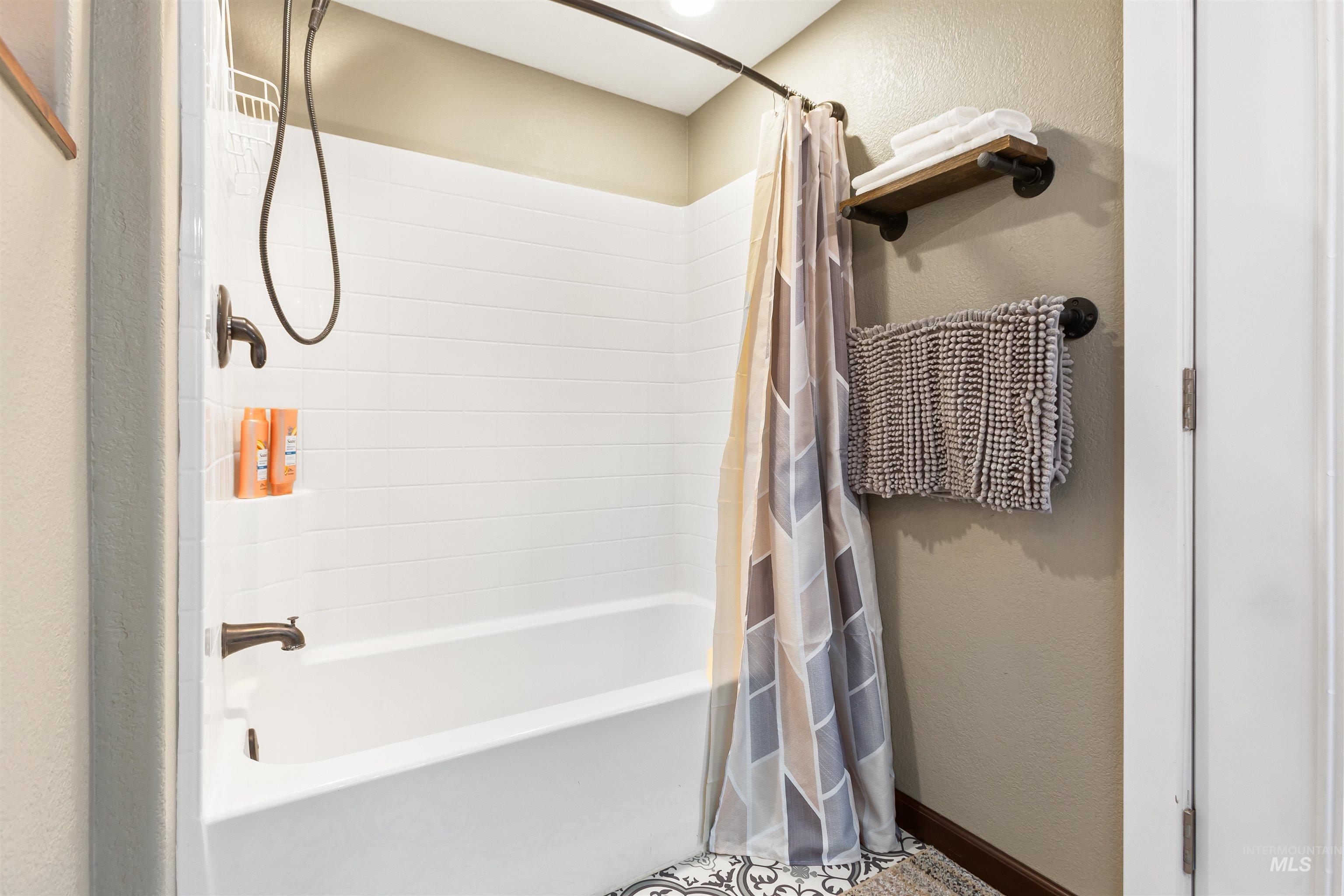 520 7th St, Clarkston, Washington 99403, 2 Bedrooms, 1.5 Bathrooms, Residential For Sale, Price $315,000,MLS 98997058