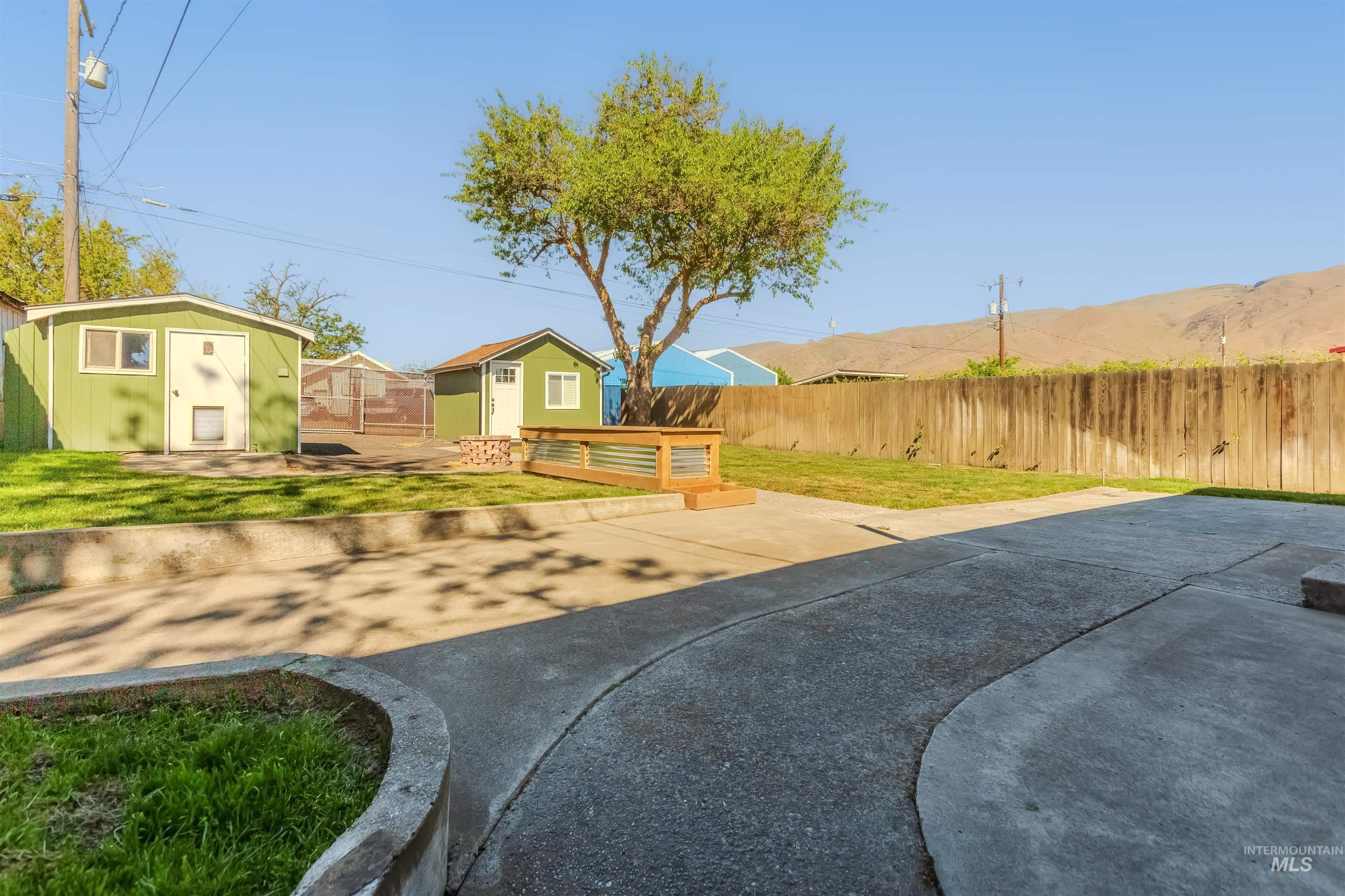 520 7th St, Clarkston, Washington 99403, 2 Bedrooms, 1.5 Bathrooms, Residential For Sale, Price $315,000,MLS 98997058