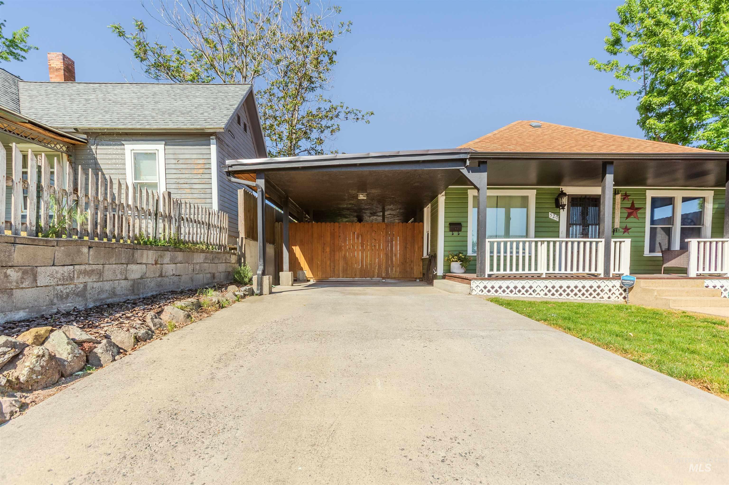520 7th St, Clarkston, Washington 99403, 2 Bedrooms, 1.5 Bathrooms, Residential For Sale, Price $315,000,MLS 98997058