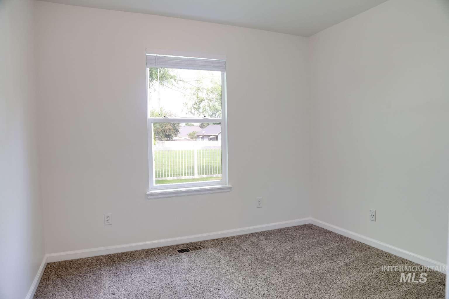 907 S Sockeye Way, Meridian, Idaho 83642, 3 Bedrooms, 2 Bathrooms, Residential For Sale, Price $418,900,MLS 98997060