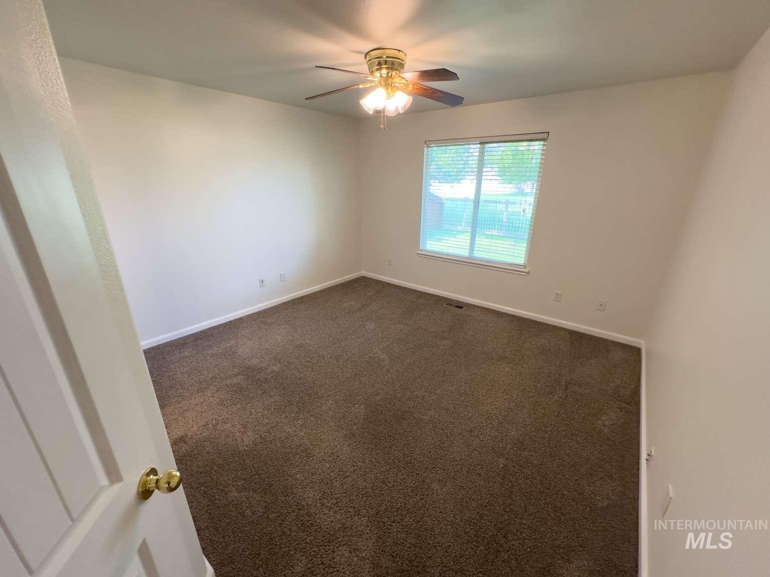 907 S Sockeye Way, Meridian, Idaho 83642, 3 Bedrooms, 2 Bathrooms, Residential For Sale, Price $424,900,MLS 98997060