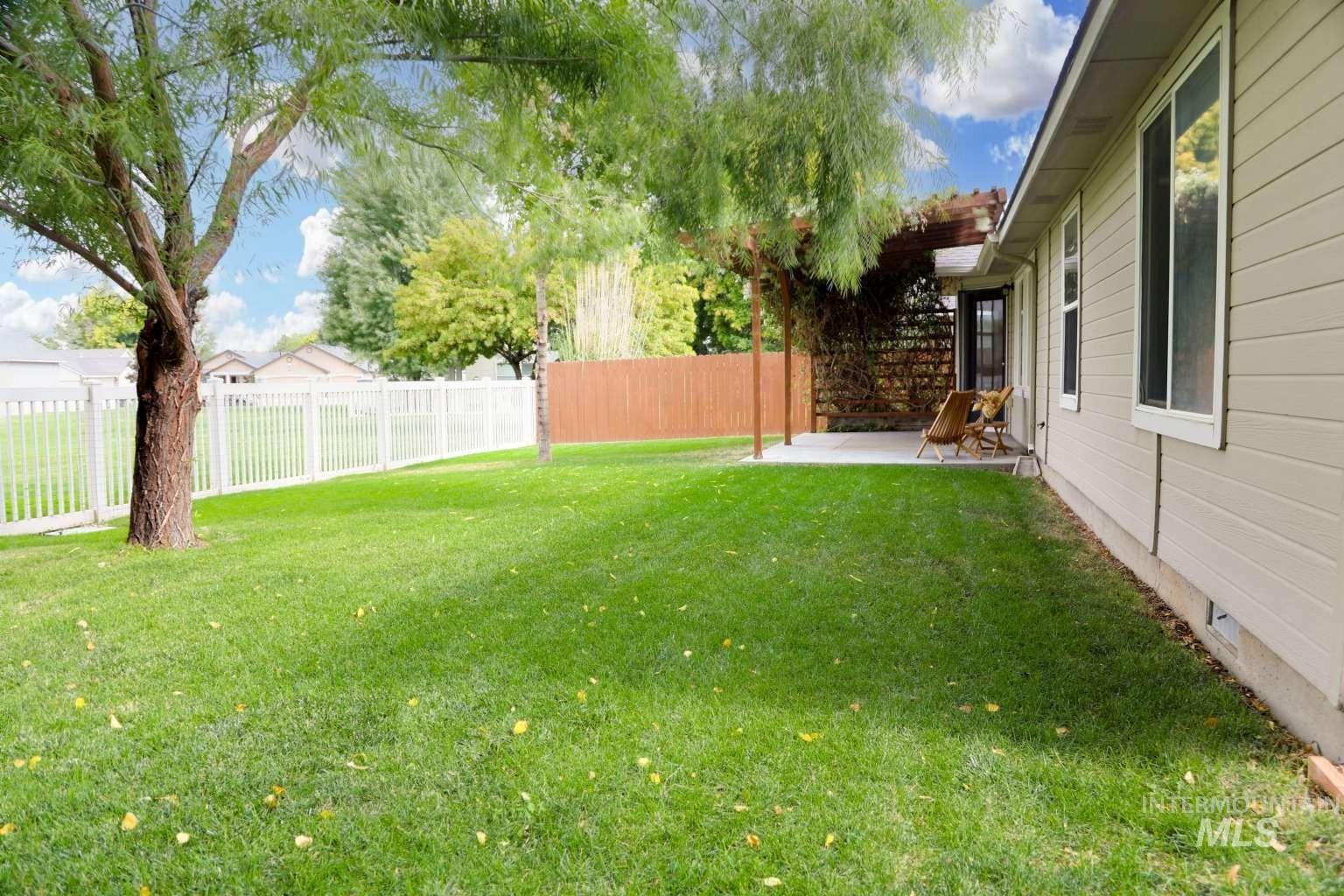 907 S Sockeye Way, Meridian, Idaho 83642, 3 Bedrooms, 2 Bathrooms, Residential For Sale, Price $418,900,MLS 98997060