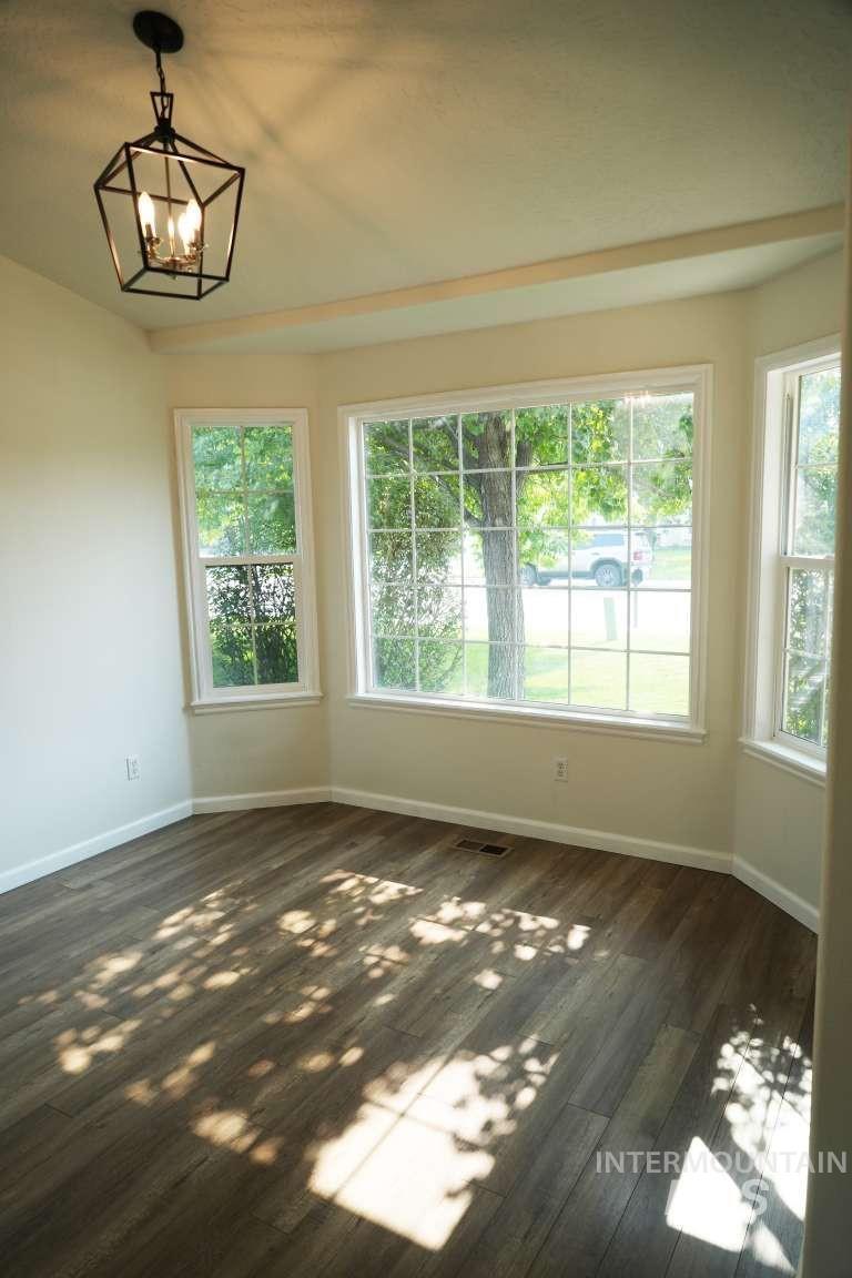 907 S Sockeye Way, Meridian, Idaho 83642, 3 Bedrooms, 2 Bathrooms, Residential For Sale, Price $424,900,MLS 98997060