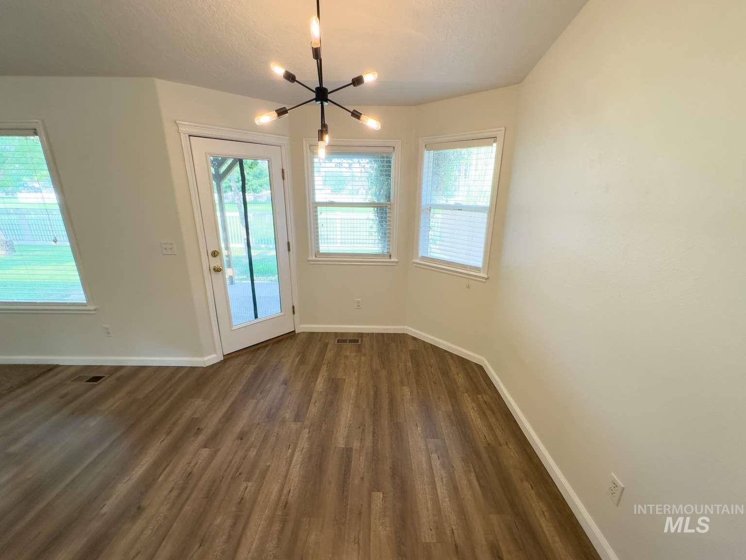 907 S Sockeye Way, Meridian, Idaho 83642, 3 Bedrooms, 2 Bathrooms, Residential For Sale, Price $424,900,MLS 98997060