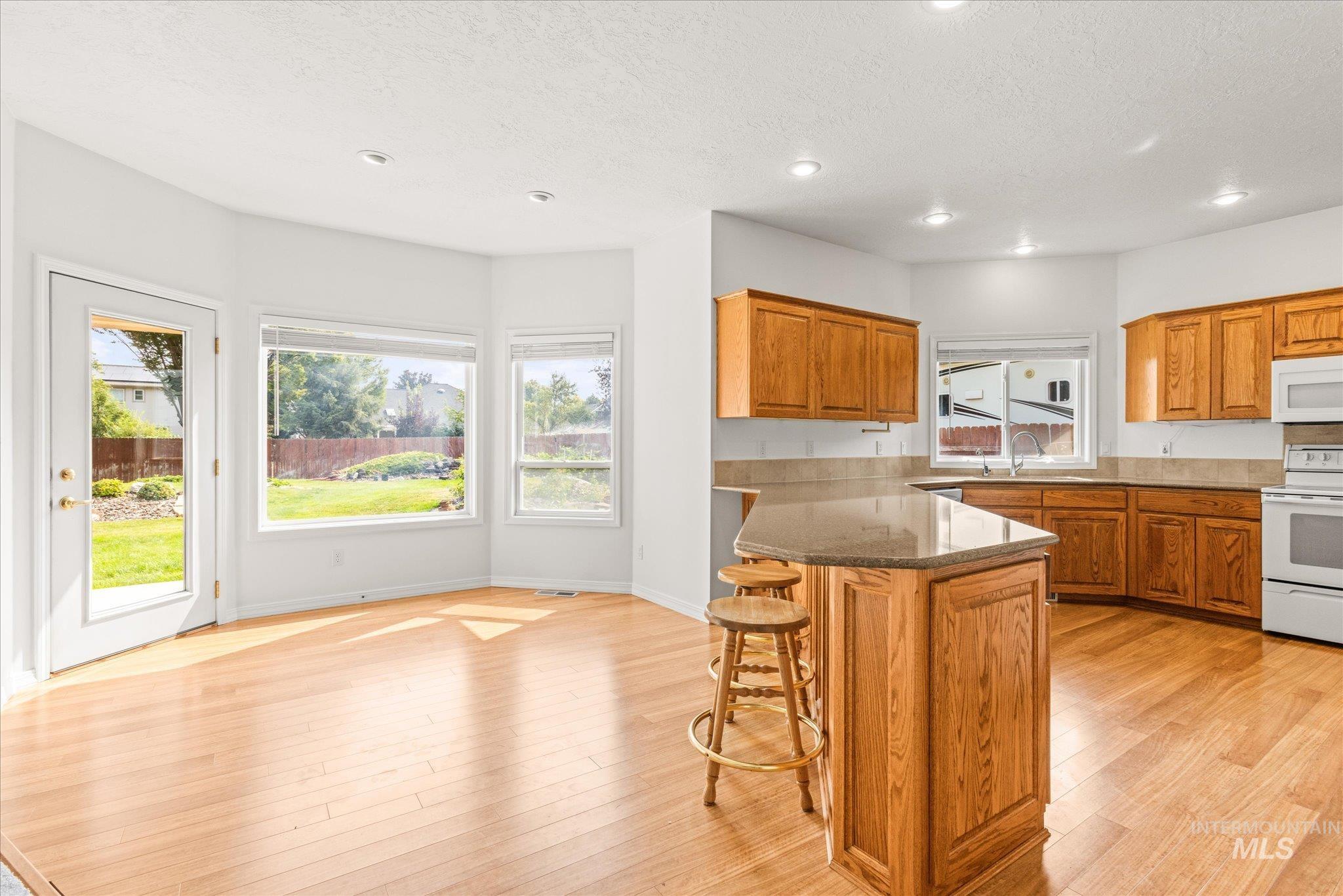 1098 E Cayman Dr., Meridian, Idaho 83642, 4 Bedrooms, 2 Bathrooms, Residential For Sale, Price $675,000,MLS 98997061