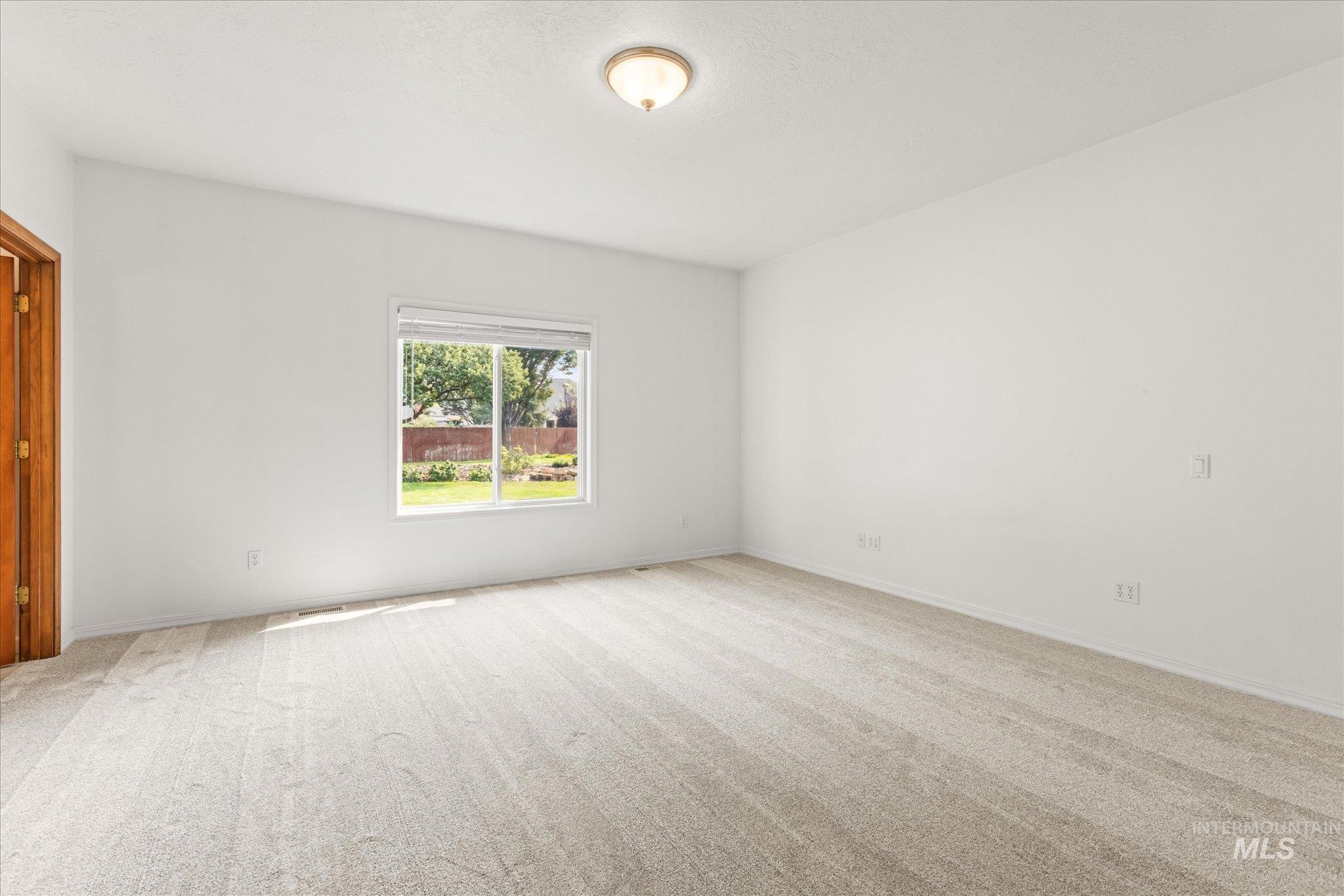 1098 E Cayman Dr., Meridian, Idaho 83642, 4 Bedrooms, 2 Bathrooms, Residential For Sale, Price $675,000,MLS 98997061