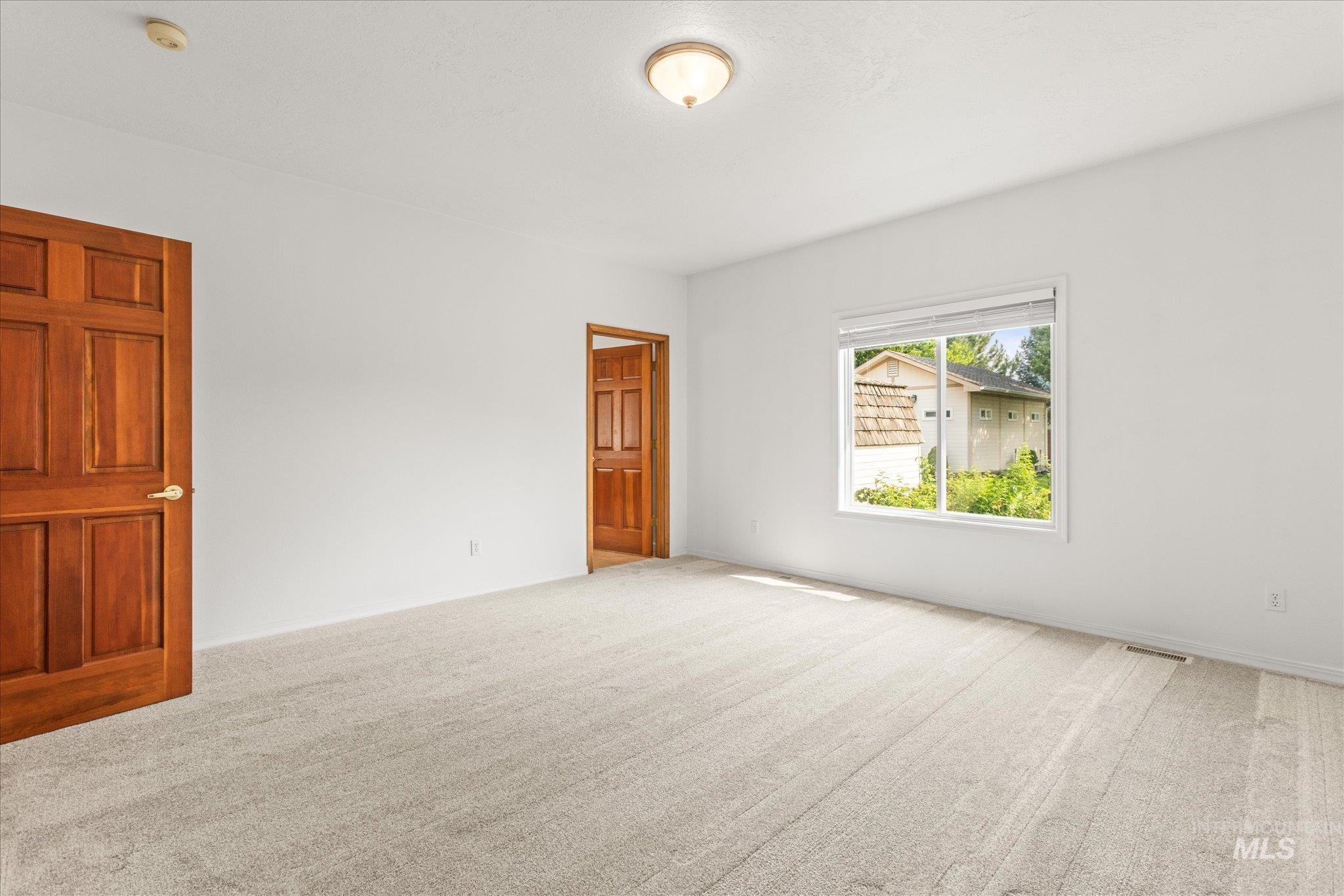 1098 E Cayman Dr., Meridian, Idaho 83642, 4 Bedrooms, 2 Bathrooms, Residential For Sale, Price $675,000,MLS 98997061