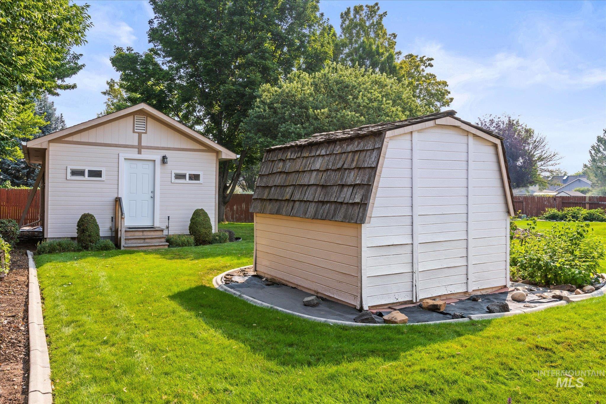 1098 E Cayman Dr., Meridian, Idaho 83642, 4 Bedrooms, 2 Bathrooms, Residential For Sale, Price $675,000,MLS 98997061