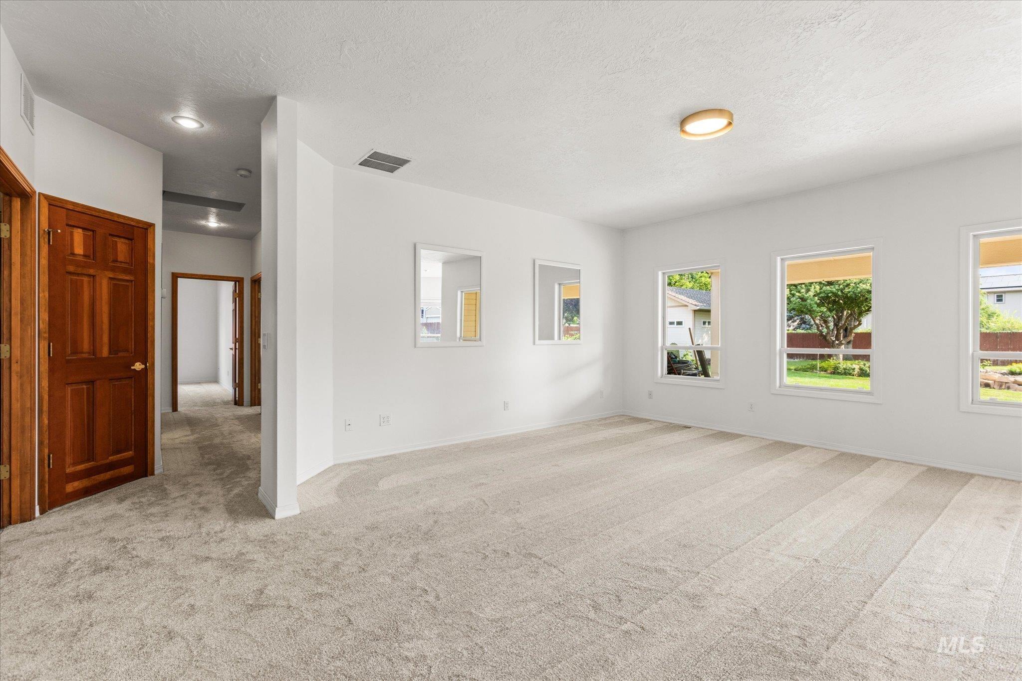 1098 E Cayman Dr., Meridian, Idaho 83642, 4 Bedrooms, 2 Bathrooms, Residential For Sale, Price $675,000,MLS 98997061