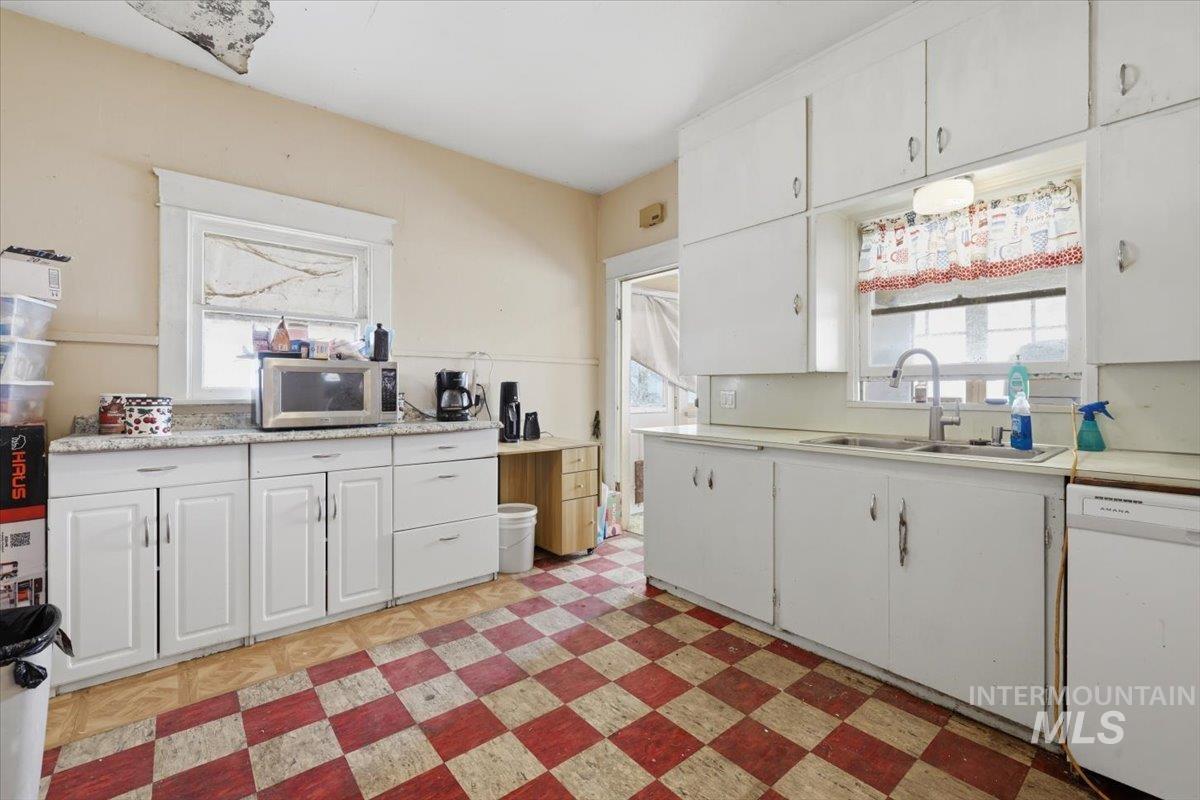 25432 Fern Lane, Wilder, Idaho 83676, 3 Bedrooms, 1 Bathroom, Residential For Sale, Price $874,500,MLS 98997065