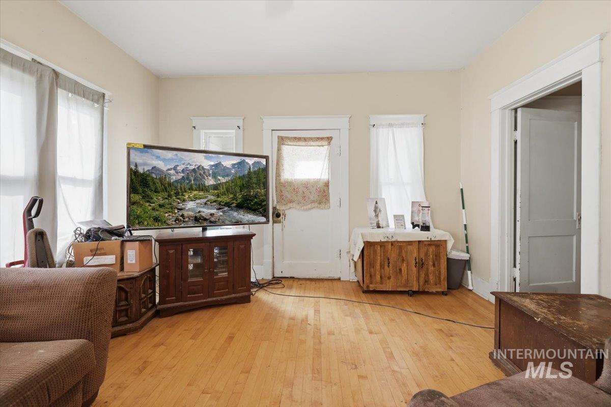 25432 Fern Lane, Wilder, Idaho 83676, 3 Bedrooms, 1 Bathroom, Residential For Sale, Price $874,500,MLS 98997065