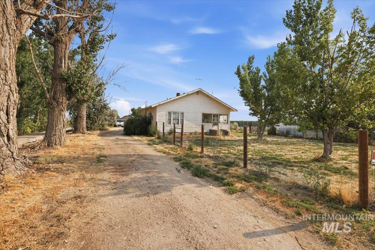 25432 Fern Lane, Wilder, Idaho 83676, 3 Bedrooms, 1 Bathroom, Residential For Sale, Price $874,500,MLS 98997065