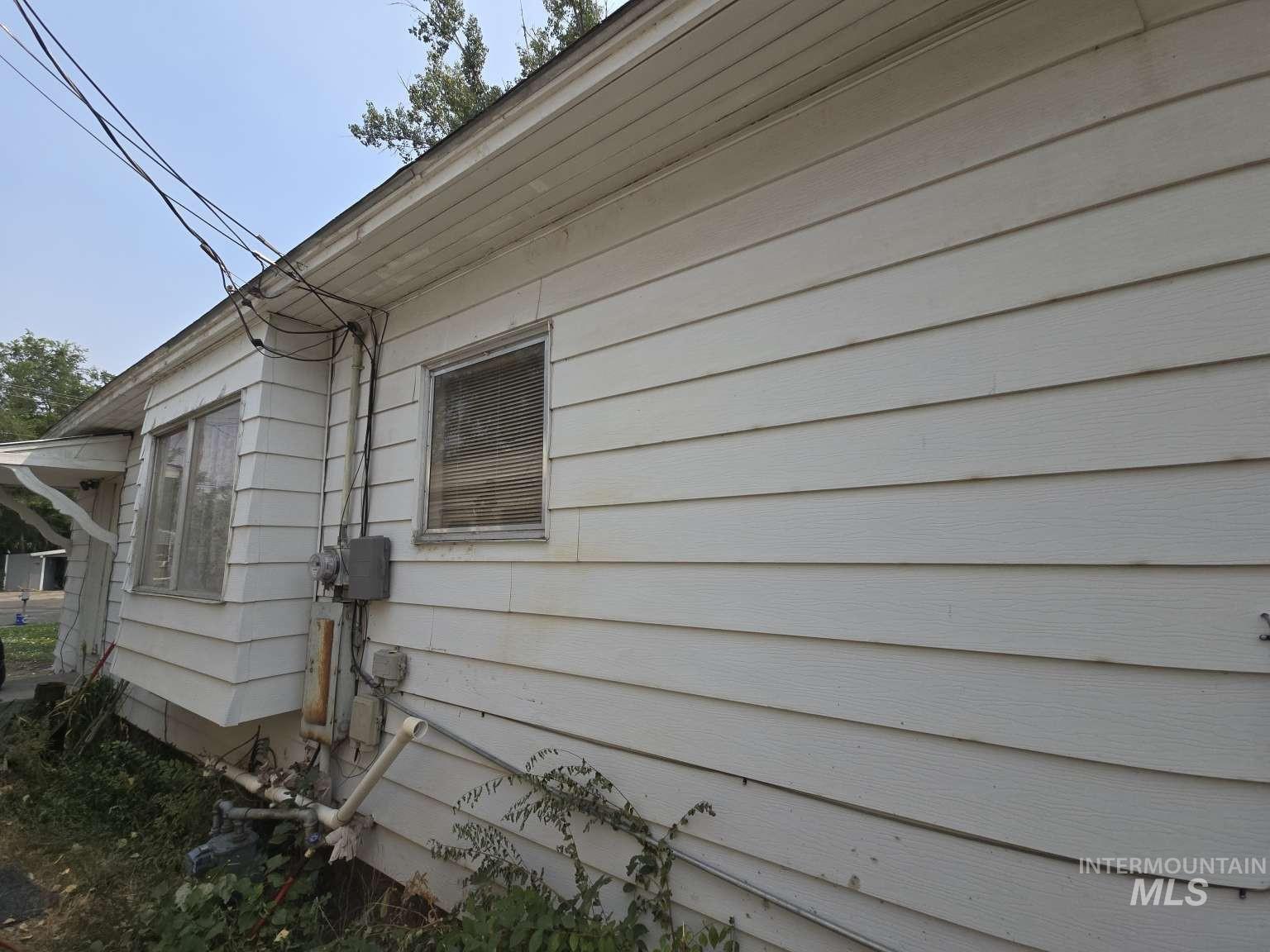 1495 W 7Th St, Weiser, Idaho 83672, 3 Bedrooms, 1 Bathroom, Residential For Sale, Price $220,000,MLS 98997070