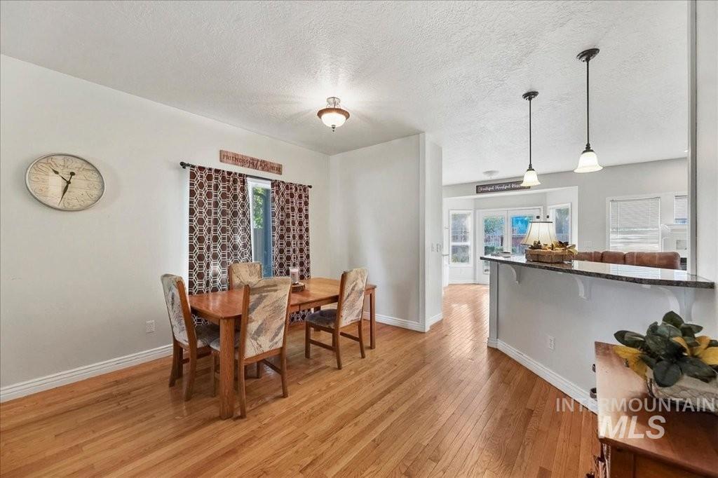 1965 E Meadow Wood St, Meridian, Idaho 83646, 3 Bedrooms, 2 Bathrooms, Residential For Sale, Price $469,000,MLS 98997072