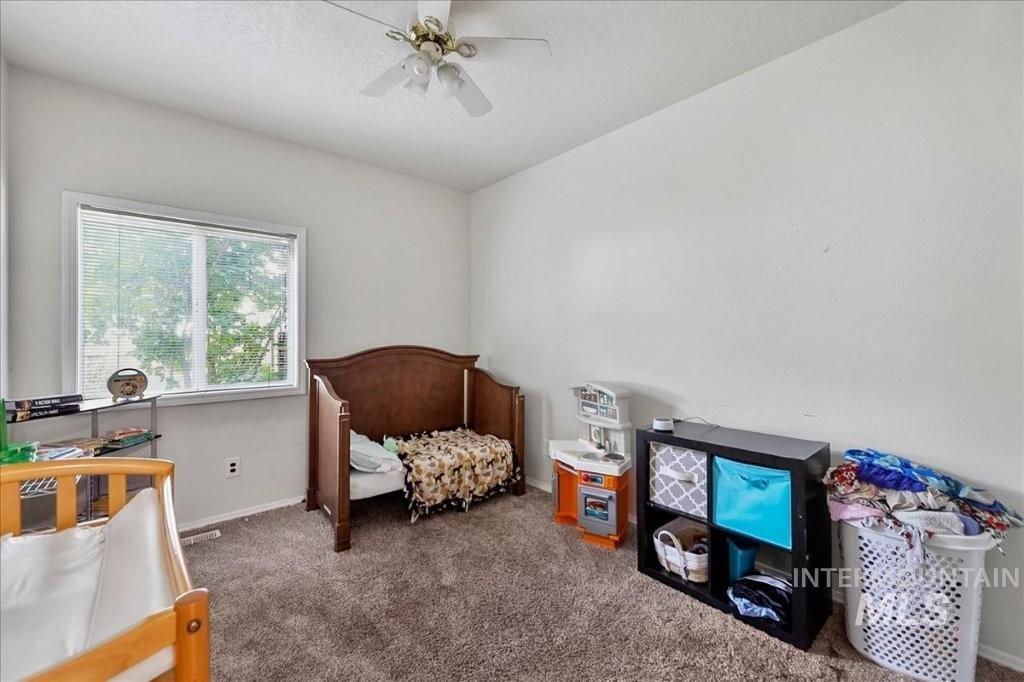 1965 E Meadow Wood St, Meridian, Idaho 83646, 3 Bedrooms, 2 Bathrooms, Residential For Sale, Price $469,000,MLS 98997072