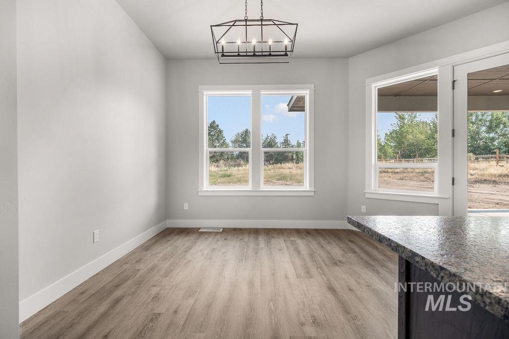 2940 Cottonwood Ln, Emmett, Idaho 83617, 3 Bedrooms, 2.5 Bathrooms, Residential For Sale, Price $960,000,MLS 98997073