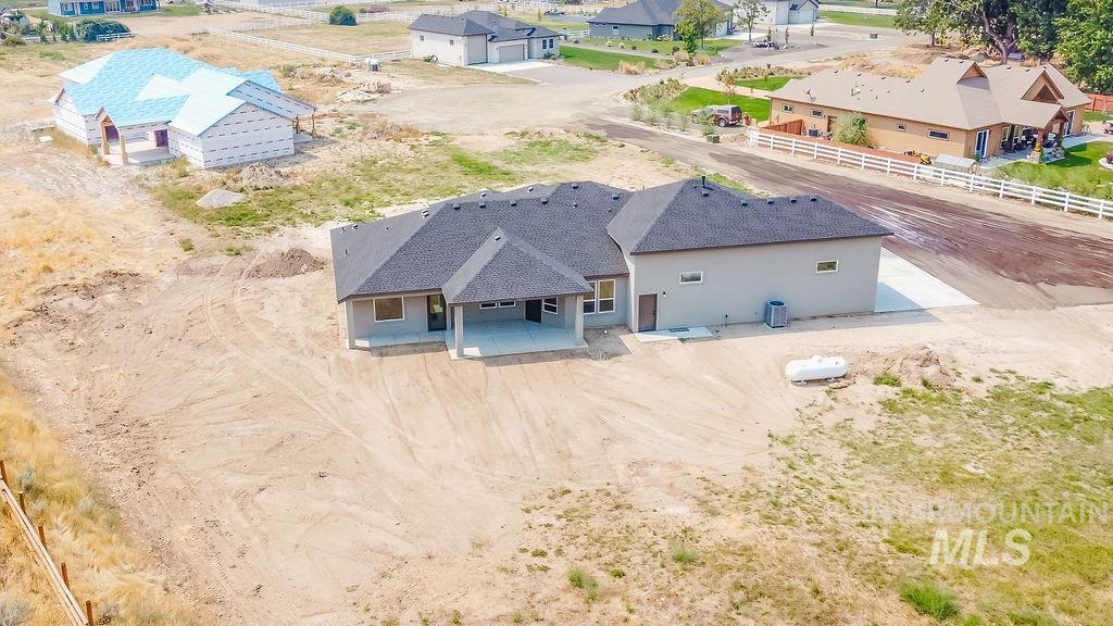 2940 Cottonwood Ln, Emmett, Idaho 83617, 3 Bedrooms, 2.5 Bathrooms, Residential For Sale, Price $960,000,MLS 98997073