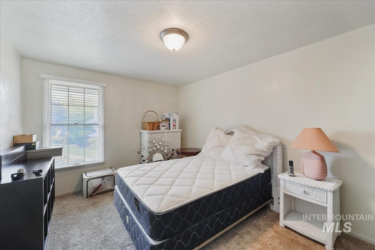 3063 S Lakewood Way, Boise, Idaho 83706, 3 Bedrooms, 2.5 Bathrooms, Residential For Sale, Price $550,000,MLS 98997074