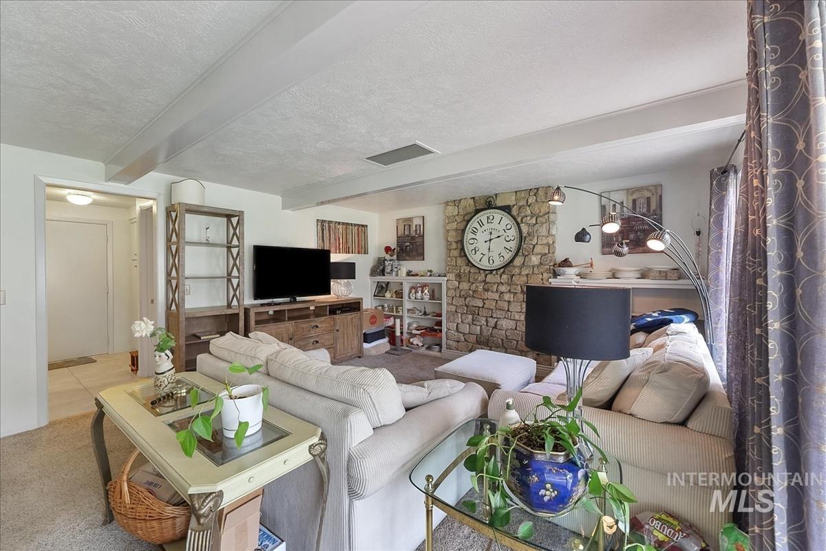 3063 S Lakewood Way, Boise, Idaho 83706, 3 Bedrooms, 2.5 Bathrooms, Residential For Sale, Price $550,000,MLS 98997074
