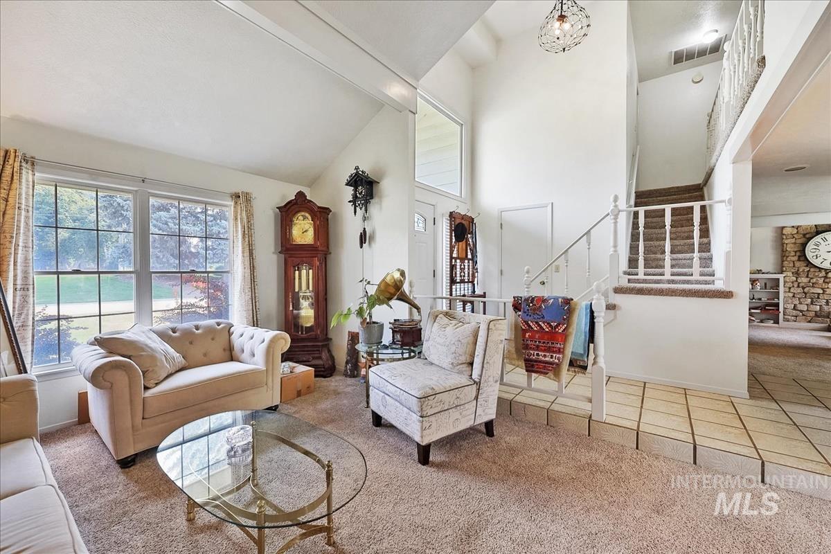 3063 S Lakewood Way, Boise, Idaho 83706, 3 Bedrooms, 2.5 Bathrooms, Residential For Sale, Price $550,000,MLS 98997074