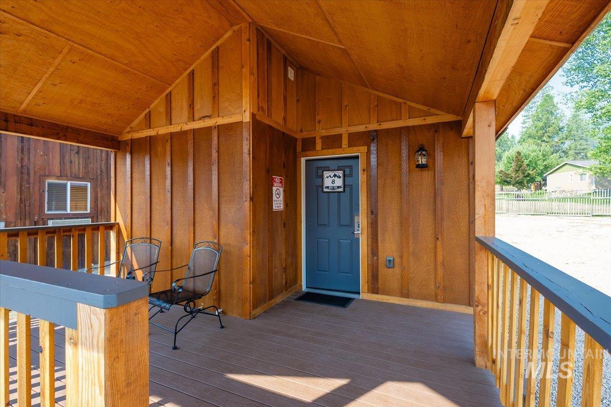 486 S Middlefork Rd, Garden Valley, Idaho 83622, 11 Bedrooms, 8 Rooms, Business/Commercial For Sale, Price $1,299,000,MLS 98997075