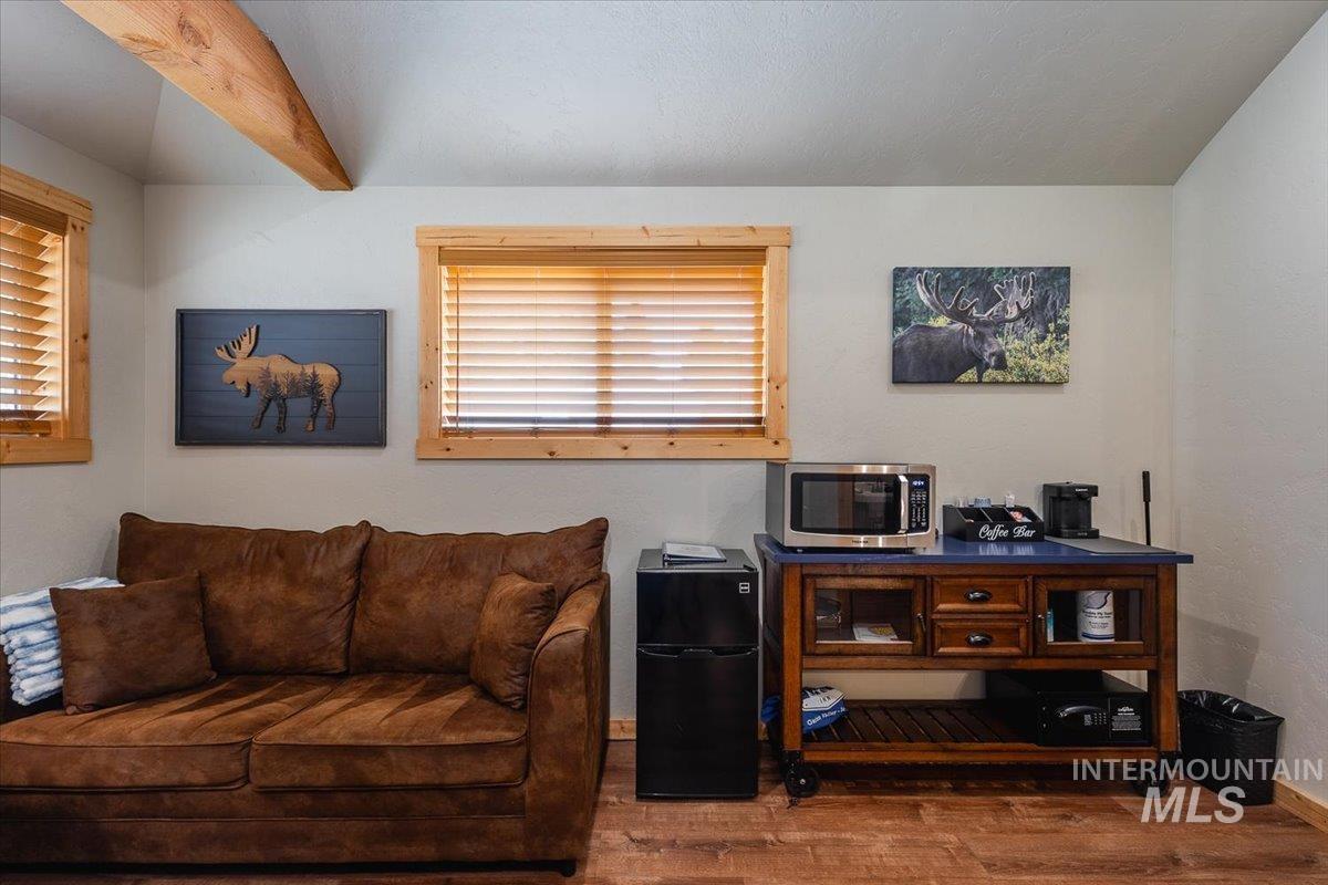 486 S Middlefork Rd, Garden Valley, Idaho 83622, 11 Bedrooms, 8 Rooms, Business/Commercial For Sale, Price $1,299,000,MLS 98997075