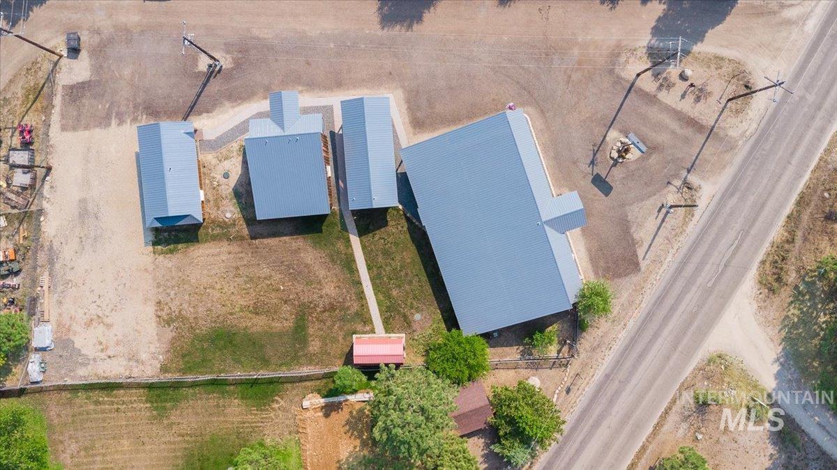 486 S Middlefork Rd, Garden Valley, Idaho 83622, 11 Bedrooms, 8 Rooms, Business/Commercial For Sale, Price $1,299,000,MLS 98997075