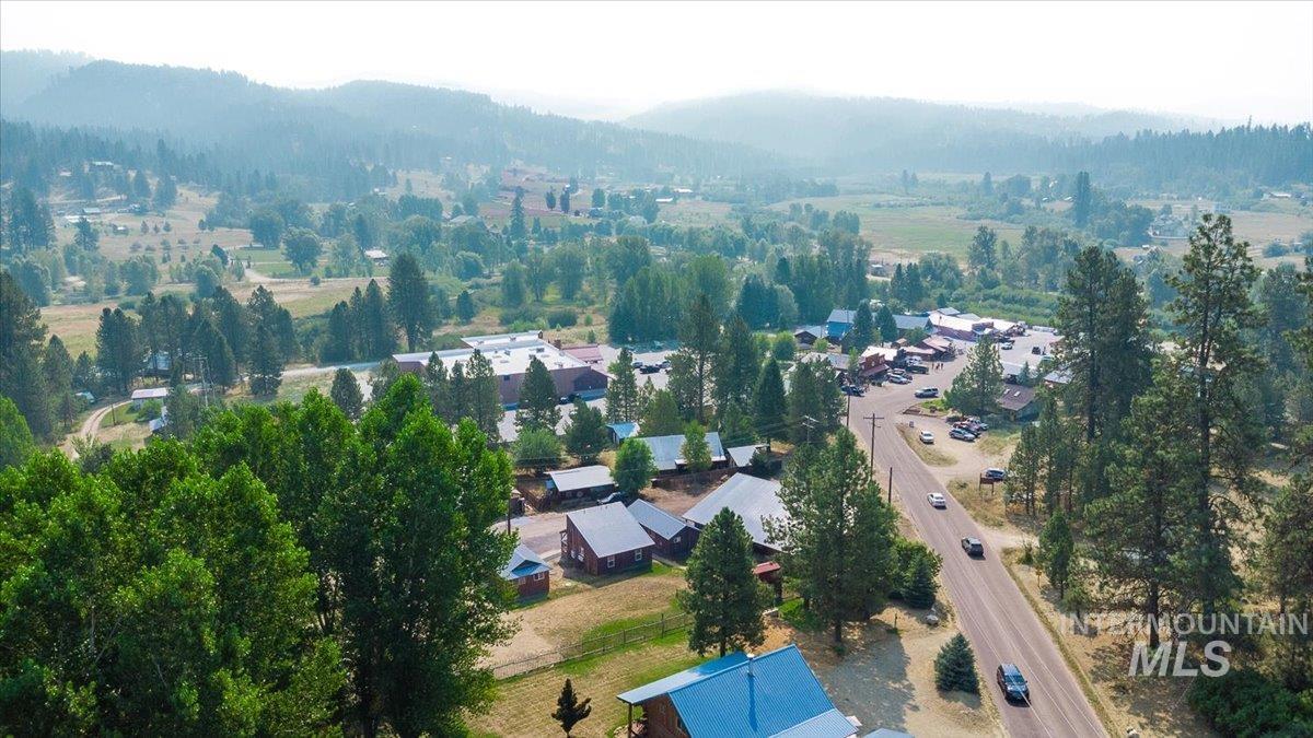 486 S Middlefork Rd, Garden Valley, Idaho 83622, 11 Bedrooms, 8 Rooms, Business/Commercial For Sale, Price $1,299,000,MLS 98997075