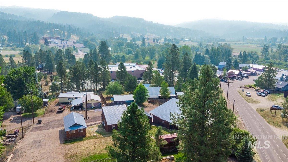 486 S Middlefork Rd, Garden Valley, Idaho 83622, 11 Bedrooms, 8 Rooms, Business/Commercial For Sale, Price $1,299,000,MLS 98997075