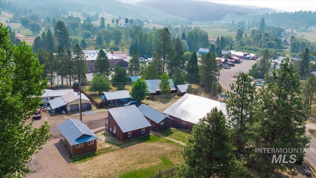 486 S Middlefork Rd, Garden Valley, Idaho 83622, 11 Bedrooms, 8 Rooms, Business/Commercial For Sale, Price $1,299,000,MLS 98997075