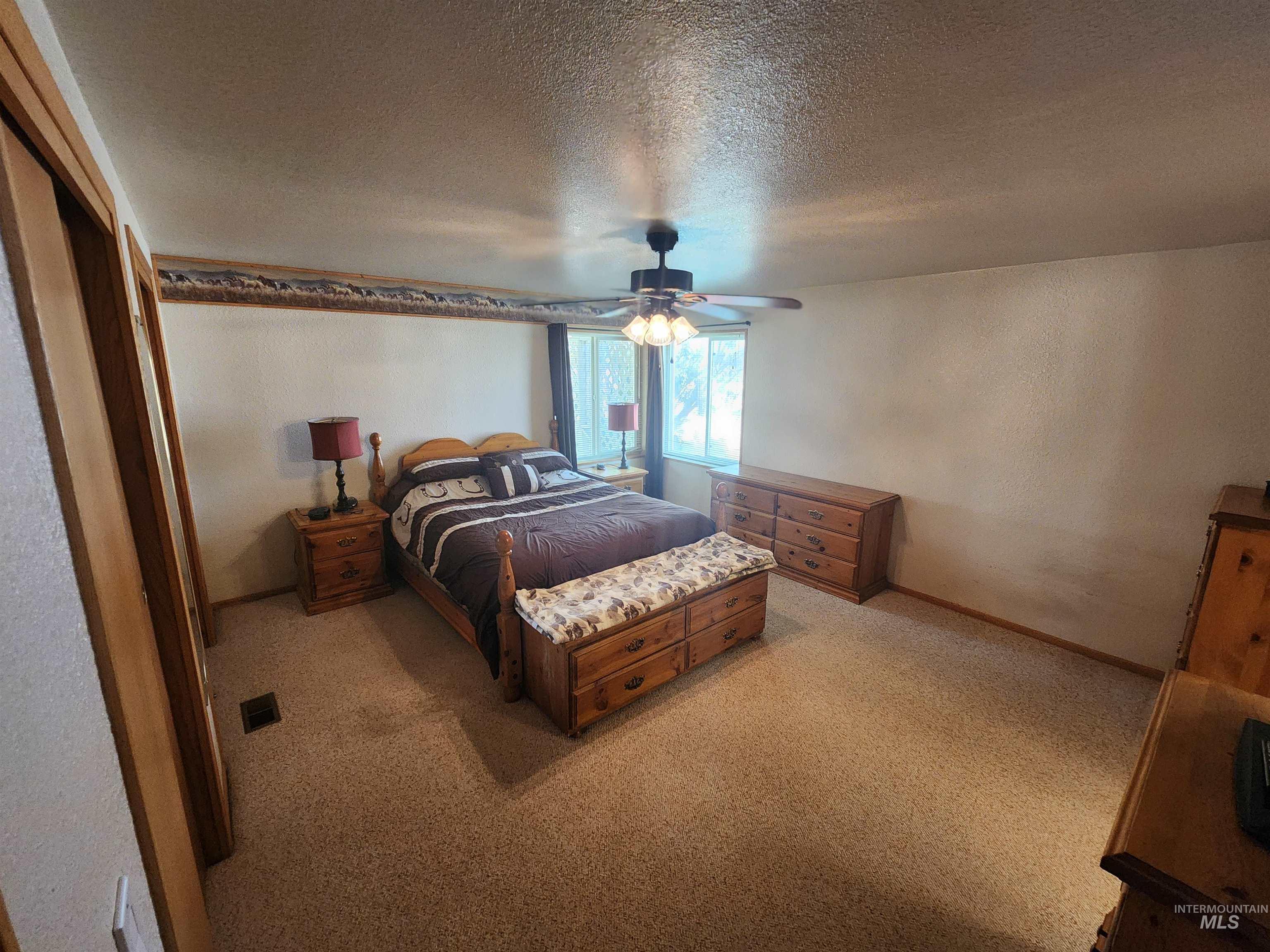 7001 S Robinson Rd, Melba, Idaho 83641, 3 Bedrooms, 2 Bathrooms, Residential For Sale, Price $650,000,MLS 98997078