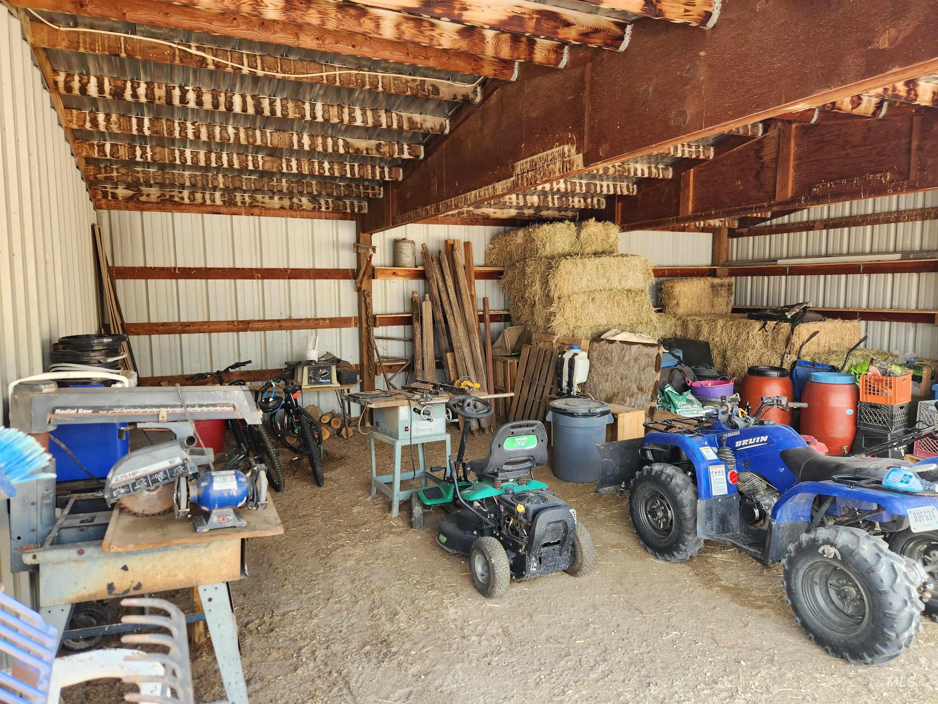 7001 S Robinson Rd, Melba, Idaho 83641, 3 Bedrooms, 2 Bathrooms, Residential For Sale, Price $650,000,MLS 98997078
