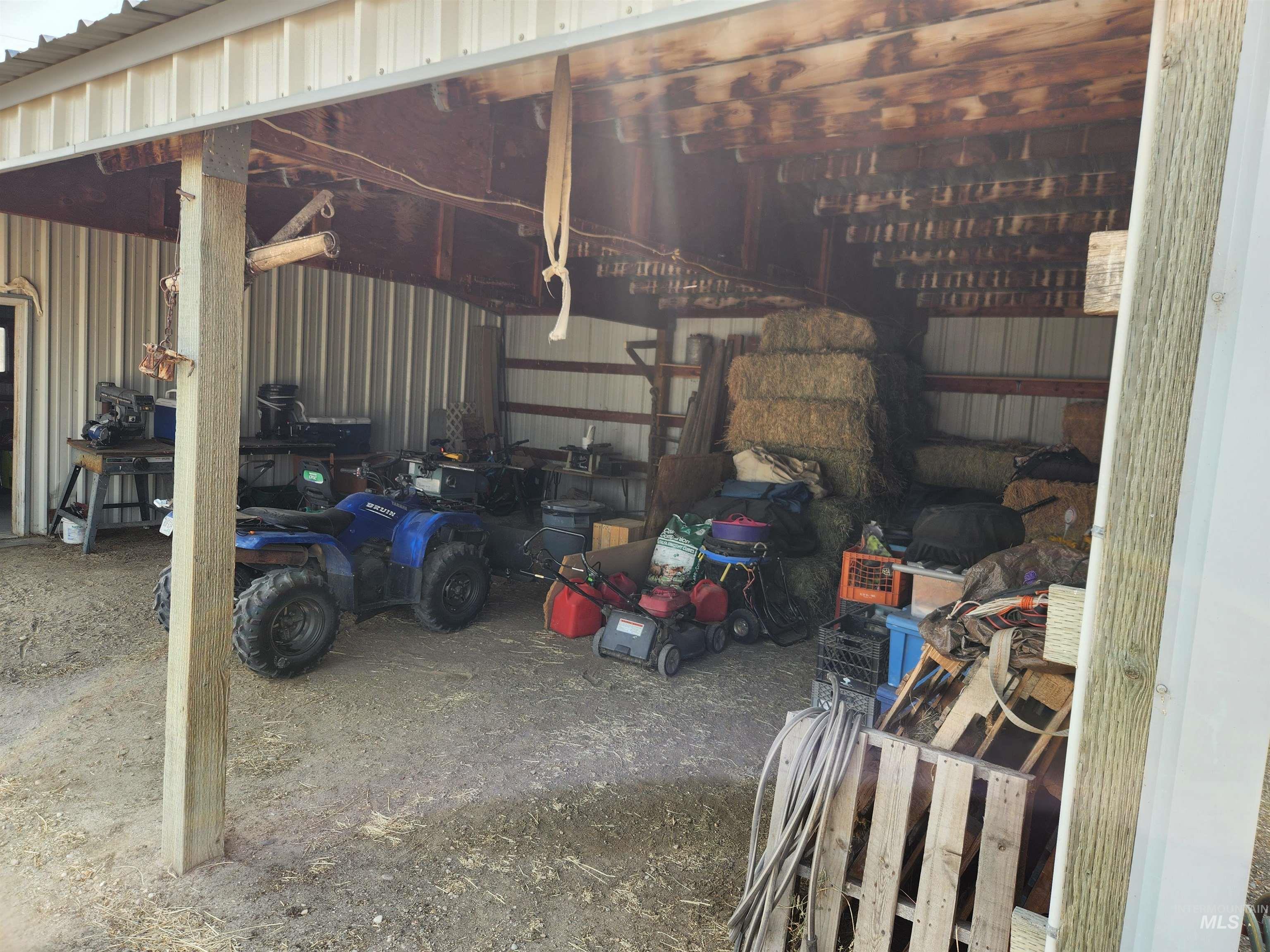 7001 S Robinson Rd, Melba, Idaho 83641, 3 Bedrooms, 2 Bathrooms, Residential For Sale, Price $650,000,MLS 98997078